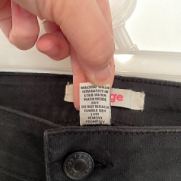 NEW NWT REFUGE Hi-Rise Cheeky Jean Shorts Black High Waisted 5" Inseam Cuffed 18 - Picture 7 of 12